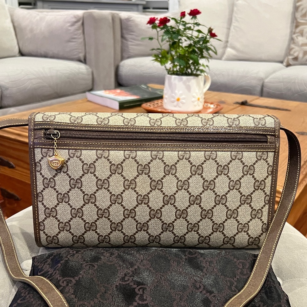 Gucci Vintage Shoulder Bag w/ Dust Bag & COA EUC - Picture 3 of 17